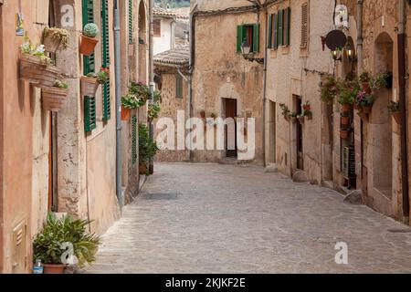 Allee in Valldemossa, Mallorca, Balearen, Spanien, Europa Stockfoto