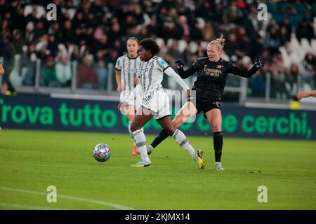 Turin, Italien. 24.. November 2022. Lineth Beerensteyn von Juventus Women während der UEFA Womenâs Champions League, Gruppe C, Fußballspiel zwischen Juventus Women und Arsenal Women am 24. November 2022 im Allianz Stadium, Turin, Italien. Foto Nderim Kaceli Kredit: Unabhängige Fotoagentur/Alamy Live News Stockfoto