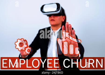 Handschriftlicher Text Mitarbeiterabwanderung. Die Rate der Änderungen bestehender Arbeiten geht verloren und es werden neue hinzugefügt Stockfoto