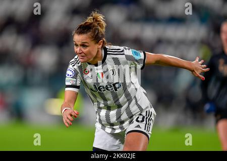 Turin, Italien. 24.. November 2022. Cristiana Girelli (10) von Juventus im Spiel der UEFA Women's Champions League zwischen Juventus und Arsenal im Juventus-Stadion in Turin. (Foto: Gonzales Photo/Alamy Live News Stockfoto
