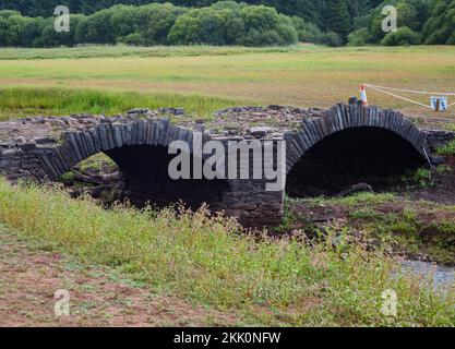 Die Bogenbrücken am Llwyn-on Reservoir bei Merthyr Tydfil in South Wales Stockfoto