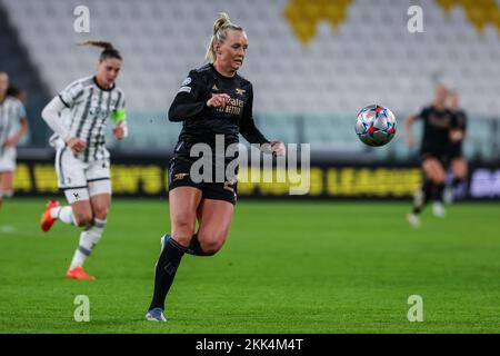 Turin, Italien. 24.. November 2022. Stina Blackstenius vom Arsenal Women FC in Aktion während des UEFA Women's Champions League 2022/23 - Gruppe C Fußballspiels zwischen Juventus Women FC und Arsenal Women FC im Allianz Stadium. Kredit: SOPA Images Limited/Alamy Live News Stockfoto