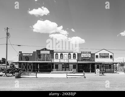 Seligman, USA - 8. Juli 2008: Das historische Seligman Depot an der historischen Route 66 in Seligman, Arizona, USA. Das Lager Seligmans wurde 1904 erbaut und ist heute das beste Stockfoto