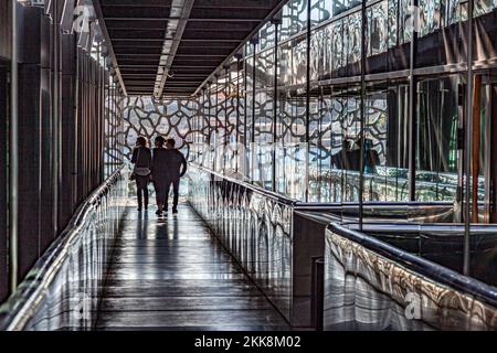 Marseille, Frankreich - 5. April 2015 : Museum der europäischen und mediterranen Zivilisationen. MuCEM wurde am 7. Juni 2013 eingeweiht, als Marseille entworfen wurde Stockfoto