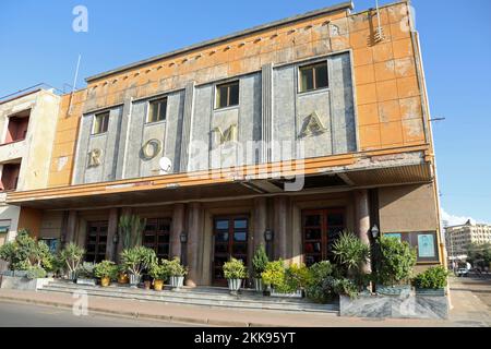 Cinema Roma auf der Queen Elizabeth ll Avenue in Asmara Stockfoto