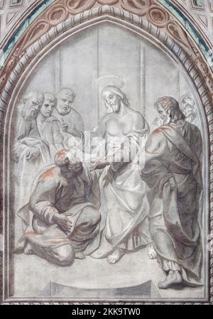 BIELLA, ITALIEN - 15. JULI 2022: Das Fresko der Erscheinung von Thomas im Dom von Giovannino Galliari (1784). Stockfoto