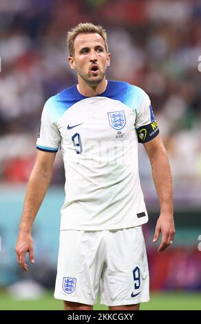 Al-Khor, Katar, 25.. November 2022. Harry Kane aus England während des Spiels der FIFA-Weltmeisterschaft 2022 im Al Bayt Stadium, Al Khor. Der Bildausdruck sollte lauten: David Klein/Sportimage Stockfoto