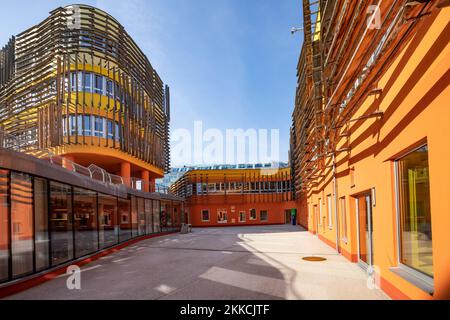 Wien, Österreich - 18. FEB 2019: WU (Wirtschaftsuniversität Wien ) Campus-Gebäude der Wirtschaftsuniversität Wien im Stadtteil Leopoldstadt von Vie Stockfoto