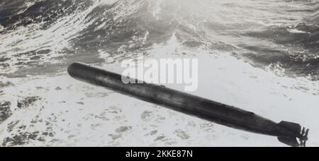Großbritannien ist die Royal Navy. Torpedoversuch mit HMS Liverpool, einem Leichtkreuzer der Royal Navy. November 1938. Stockfoto