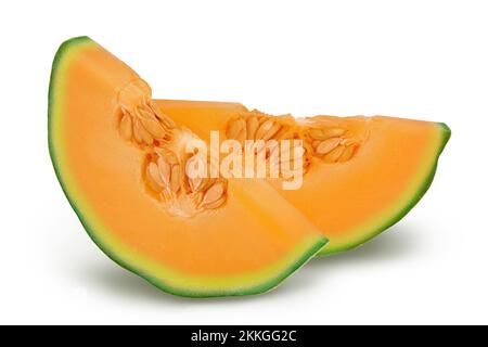 Melonenscheiben mit Kantalupe isoliert auf weißem Hintergrund und voller Schärfentiefe. Stockfoto