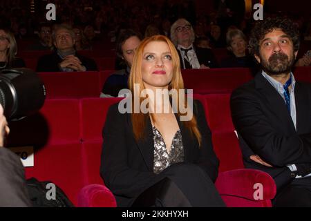 Turin, Italien. 25.. November 2022 Der italienische Sänger Noemi nimmt an der Eröffnungsveranstaltung des Torino Film Festivals 2022 im Teatro Regio in Turin Teil. Kredit: Marco Destefanis/Alamy Live News Stockfoto