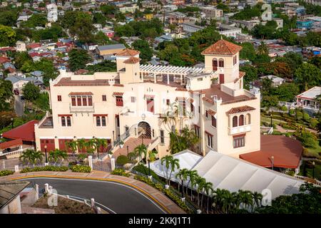Das historische Serralles Castle oder Castillo Serralles in Ponce auf der tropischen karibischen Insel Puerto Rico, USA. Stockfoto