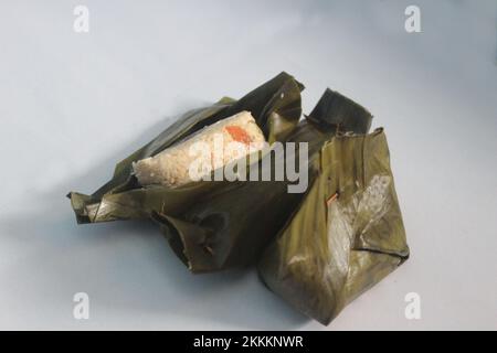 Botok Tofu, ein traditionelles indonesisches Essen, das Salat und Dimsum ähnelt und gut schmeckt, normalerweise für eine Reisbeilage Stockfoto