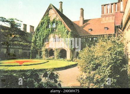 Schloss Cecilienhof - das historische Denkmal des Potsdamer Abkommens. Deutschland, Dresden, 1967. Stockfoto