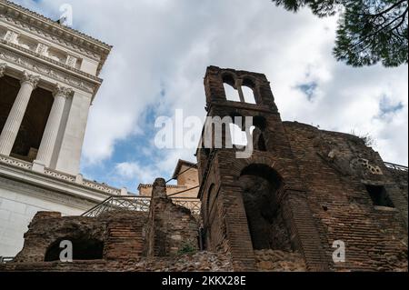 Rom, Italien - 22. Oktober 2022: Die Insula dell'Ara Coeli. Insula auf dem Kapitolshügel. Rom, Italien Stockfoto