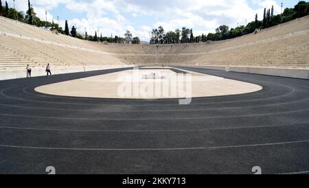 Panathinaiko-Stadion, Austragungsort der Eröffnungs- und Abschlusszeremonien der ersten modernen Olympischen Spiele im Jahr 1896, Blick in die Arena, Athen, Griechenland Stockfoto