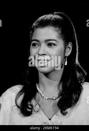 Irene Cara ist um 63 Uhr verstorben. Irene Cara tritt auf Solid Gold auf, 1984 Credit: Ron Wolfson/MediaPunch Stockfoto