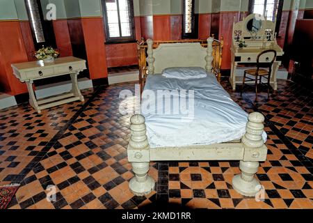 Viktorianisches Schlafzimmer im Castell Coch oder Red Castle. Castle Coch - The Red Castle, Tongwynlais, Cardiff, Wales, Vereinigtes Königreich, Europa - 15. Octob Stockfoto
