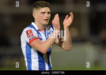 Hartlepool, Großbritannien. 19.. November 2022. Während des zweiten Fußballspiels im FA Cup zwischen Hartlepool United und Harrogate Town im Victoria Park, Hartlepool, am Samstag, den 26.. November 2022. (Kredit: Scott Llewellyn | MI News) Kredit: MI News & Sport /Alamy Live News Stockfoto