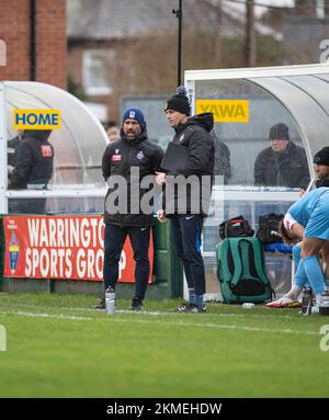 Warrington, Großbritannien. 26.. November 2022. 26. November 2022, Warrington, England, Vereinigtes Königreich: Warrington, England, 26 2022. November. South Shields Manager Kevin Phillips, Warrington Town und South Shields im Cantilever Park in Warrington, England. (Kreditbild: ©Cody Froggatt) Kredit: Cody Froggatt/Alamy Live News Stockfoto