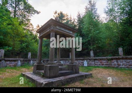 Wingen-sur-Moder (Wingen an der Moder): Friedhof Cimetière Teutsch im Elsass, Bas-Rhin (Unterelsass), Frankreich Stockfoto