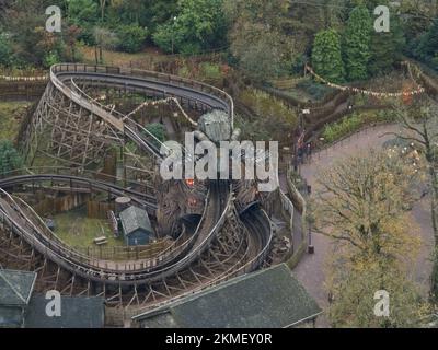 Wickerman der Wicker man Luftdrohnenfotos Achterbahn Achterbahn Alton Towers Stockfoto