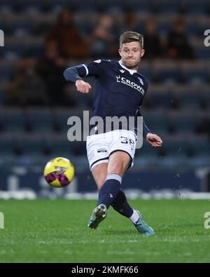 26.. November 2022; Dens Park, Dundee, Schottland: Scottish Cup Football, Dundee gegen Airdrie; Joe Grayson von Dundee Stockfoto