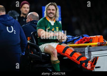 Südafrikas FAF de Klerk verlässt das Feld während des internationalen Fußballspiels im Herbst im Twickenham Stadium, London. Foto: Samstag, 26. November 2022. Stockfoto