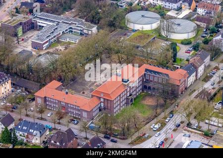 Luftaufnahme, Lutherschule, Wittringer Schule und Werner-von-Siemens-Realschule und Werk der RWW Rheinisch-Westfälische Wasserwerksgesellschaft mbH in Stockfoto