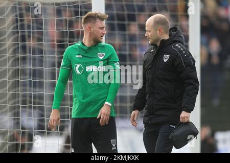 Bochum, Deutschland. 26.. November 2022. firo: 26.11.2022, Fußball: Staffel 2022/2023, 22/23 Regionalliga West: Matchday 18 SG Wattenscheid 09 - Preussen Munster, Münster, SCP, Preussia 4: 5 Alexander Hahn, wird behandelt Kredit: dpa/Alamy Live News Stockfoto