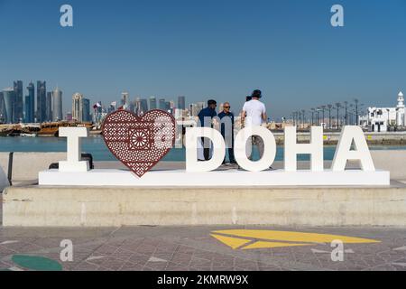 Ich liebe das Doha-Zeichen in Doha corniche, Katar. Stockfoto