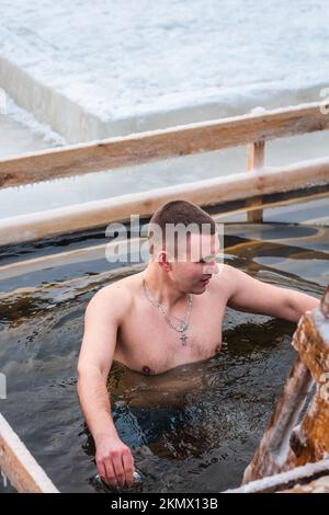 Wintertaufe in Minsk Weißrussland Stockfoto