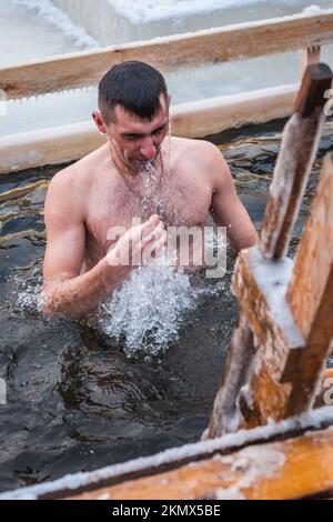 Wintertaufe in Minsk Weißrussland Stockfoto