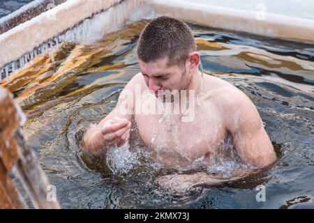 Wintertaufe in Minsk Weißrussland Stockfoto