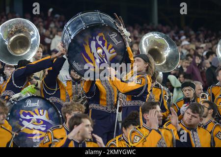 College Station, TX, USA. 26.. November 2022. LSU Tigers Marschkapelle auf den Tribünen während des Spiels zwischen den Texas A&M University Aggies und der Louisiana State University at Kyle Field in College Station, TX. Aggies schlägt die Tiger, 38-23. Patrick Green/CSM/Alamy Live News Stockfoto