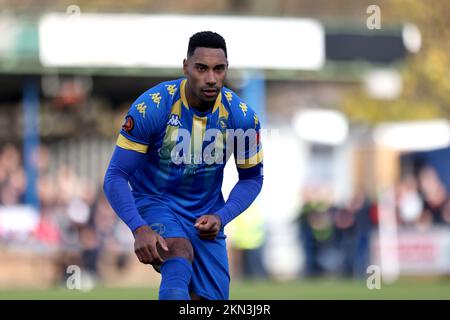 Kings Lynn, Großbritannien. 26.. November 2022. Gold Omotayo (KLT) im King's Lynn Town V Stevenage, Emirates FA Cup 2.-Runde, im Walks Stadium, Kings Lynn, West Norfolk. Kredit: Paul Marriott/Alamy Live News Stockfoto