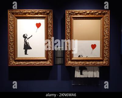 "Mädchen mit Ballon" - Ausstellung Banksy im Technikum in Mülheim-Ruhr Stockfoto