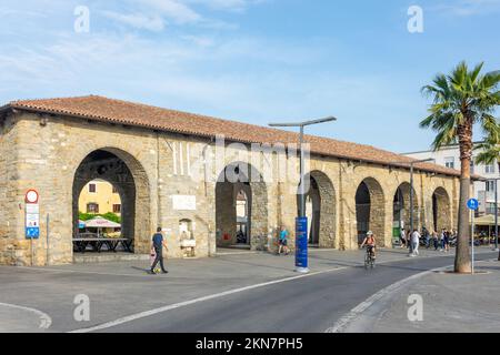 17.. Jahrhundert Taverna Koper (Salzlager des hl. Markus) Pristaniska ulica, Koper, Slowenisch Istrien, Slowenien Stockfoto