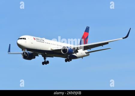 Präfektur Chiba, Japan - 18. Mai 2019: Passagierflugzeug Delta Air Lines Boeing B767-300ER (N171DZ). Stockfoto