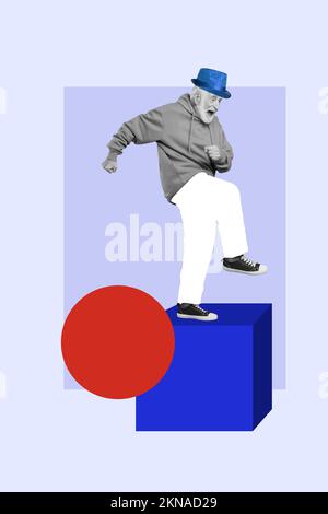 Vertikales Collage-Bild von aufgeregtem positivem schwarzem Gamma-Großvater Genießen Sie die Tanzplattform des Würfels isoliert auf gemaltem Hintergrund Stockfoto