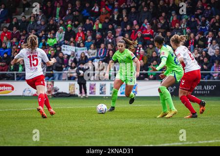 Köln, Deutschland. 27.. November 2022. Köln, Deutschland, November 27. 2022: Lena Oberdorf (5 Wolfsburg) während des FLYERALARM Frauen-Bundesliga-Spiels zwischen 1. FC Köln und VfL Wolfsburg im Franz-Kremer-Stadion in Köln. (Norina Toenges/SPP) Kredit: SPP Sport Press Photo. Alamy Live News Stockfoto