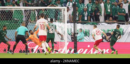 Piotr Zielinski aus Polen erzielt bei der FIFA-Weltmeisterschaft 2022 ein Tor 1-0, Gruppe C Fußballspiel zwischen Polen und Saudi-Arabien am 26. November 2022 im Education City Stadium in Doha, Katar – Foto: Sebastian El-sakqa/DPPI/LiveMedia Stockfoto