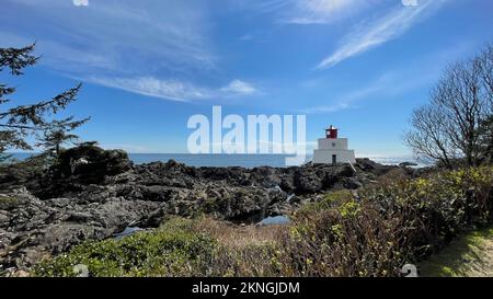 Amphitrite Point Lighthouse in Ucluelet auf Vancouver Island, British Columbia, Kanada Stockfoto