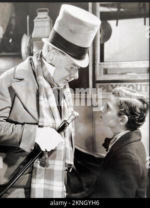 DAVID COPPERFIELD 1935 MGM Film mit W.C.Fields als Wilkins Micawber und Freddie Bartholomew als junger David Copperfield. Stockfoto