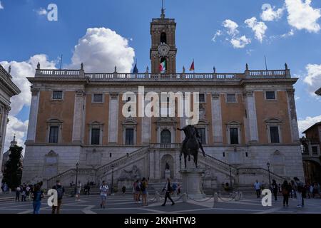 Rom, Italien - 22. September 2022 - Kapitolsplatz (Piazza del Campidoglio) auf dem Kapitolshügel an einem sonnigen späten Sommernachmittag Stockfoto
