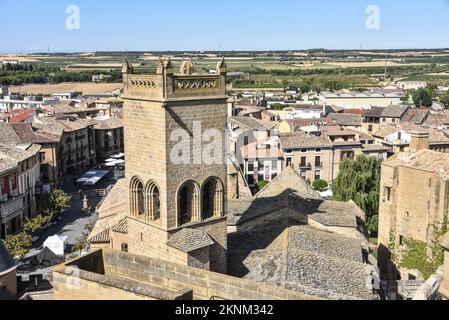 Olite, Spanien - 31. August 2022: Palast der Könige von Navarra von Olite, Olite, Navarra Stockfoto