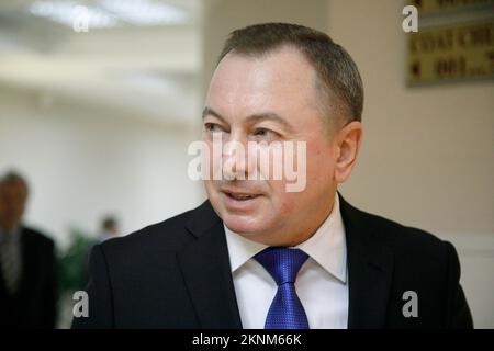 Minsk, Weißrussland. 8.. Okt. 2019. Dem Außenminister der Republik Belarus, Wladimir Makei (oder Uladsimir Makiej) während der Veranstaltung des Dialogs von Minsk in Minsk. Wladimir Wladimirovich Makei (oder Uladsimir Makiej) starb am 26. November 2022 in Minsk. Er war 64 Jahre alt. Es gibt keine Informationen, dass er eine chronische Krankheit hatte. Die belarussischen Behörden haben seine Todesursache nicht angegeben. Makei diente von 2012 bis zu seinem Tod im Jahr 2022 als Außenminister von Belarus. Seit 2015 wird er als ziemlich demokratischer Führer wahrgenommen. Nach den Massenprotesten in Belarus, die als gehalten wurden Stockfoto