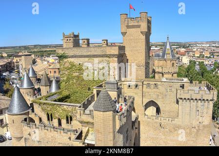 Olite, Spanien - 31. August 2022: Palast der Könige von Navarra von Olite, Olite, Navarra Stockfoto
