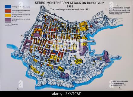 Dubrovnik, kroatische Karte mit Schäden durch Bombenangriffe auf Dubrovnik im Jahr 1991 Serbo-Montenegrin Angriff auf Dubrovnik 1991 Stockfoto