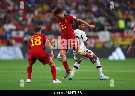 Al-Khor, Katar. 27.. November 2022. Pedri (ESP) Fußball : FIFA Weltmeisterschaft Katar 2022 Gruppe E Spiel Spanien 1-1 Deutschland im Al Bayt Stadion in Al Khor, Katar . Kredit: Naoki Morita/AFLO SPORT/Alamy Live News Stockfoto